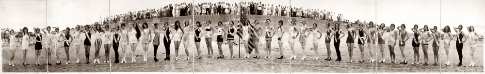 Photo showing: Bathing Beauties: 1928 -- Third International Pageant of Pulchritude and Ninth Annual Bathing Girl Revue, June 1928. Galveston, Texas.