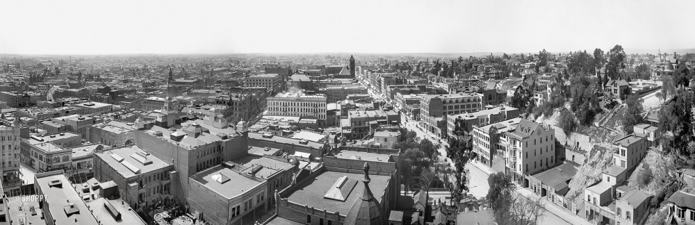 Photo showing: This Was the City -- Circa 1899. General view -- Los Angeles, California. At right, Bunker Hill and Broadway.