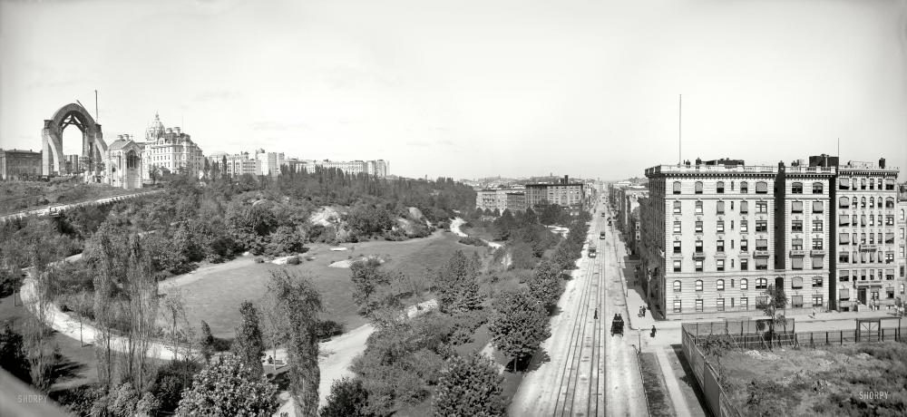 Photo showing: Morningside Park Panorama -- New York circa 1904. Morningside Park, Cathedral of St. John the Divine under construction. Panorama of two 8x10 plates.
