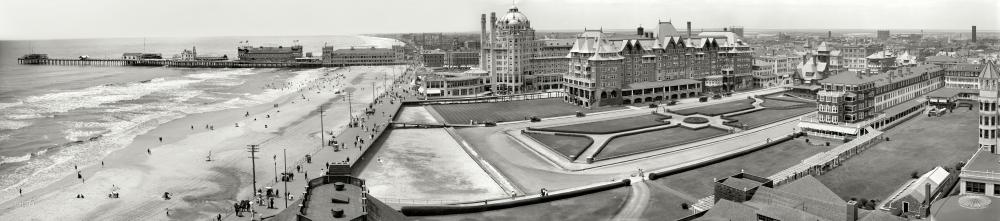 Photo showing: Boardwalk Empire -- Atlantic City circa 1910. Panorama made from four 8x10 inch glass negatives.