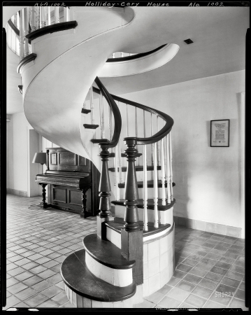 Photo showing: The Spiral Staircase -- Auburn, Alabama, circa 1939. Holliday-Carey House, North College Street. Built 1852.