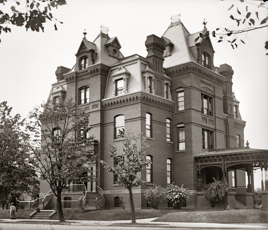 Photo showing: Blaine Mansion -- Jack Blaine residence, Dupont Circle, Washington circa 1900.