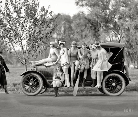 Photo showing: Bathing Beauties -- Washington, D.C., circa 1919. Sennett girls. Including Marvel Reain the harlequin costume.