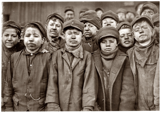 Photo showing: Coal Miners, Sons -- January 1911. Breaker boys, Pennsylvania Coal Company mine at Hughestown Borough near Pittston.