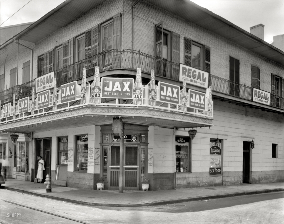 Photo showing: Best Beer in Town -- New Orleans, Louisiana, circa 1937. Tortorich Restaurant, Royal Street.