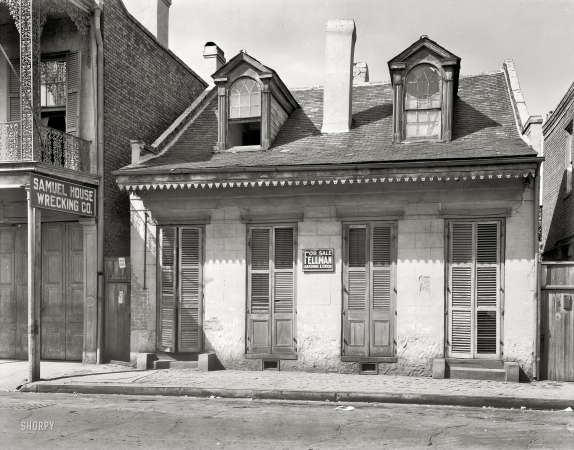 Photo showing: Toulouse Street -- New Orleans circa 1937. 813-815 Toulouse Street.
