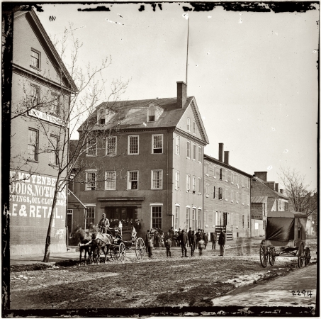 Photo showing: Marshall House II -- Alexandria, Virginia, 1861-69. The Marshall house, King & Pitt Streets.