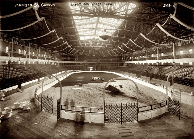 Photo showing: Madison Square Garden -- New York, 1908. Ready for horse show. 