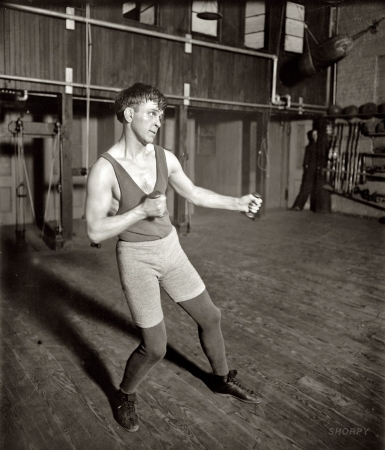 Photo showing: Bat Nelson -- Lightweight boxing champ Battling (Bat) Nelson in New York in 1911.