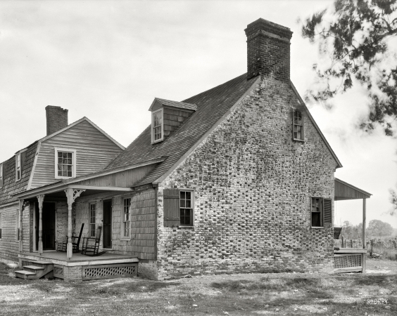 Photo showing: Walnut Grove -- Queen Anne County, Maryland, circa 1936. Walnut Grove,  built 1683 by Solomon Wright.