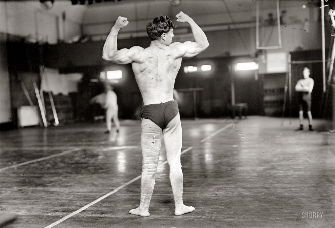 Photo showing: Sam Kramer II -- New York City circa 1908. Sam Kramer. Bodybuilder and wrestler.