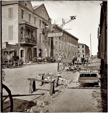 Photo showing: Vulcan Iron Works -- 1865. Charleston, South Carolina. Archibald McLeish's Vulcan Iron Works on Cumberland Street.