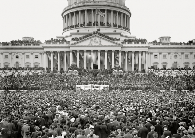 Photo showing: Wilson Inauguration -- Washington D.C. March 4, 1913. Woodrow Wilson being sworn in as 28th President.