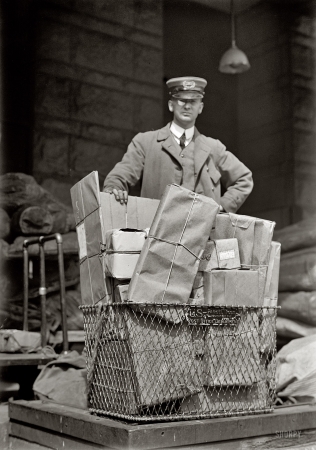 Photo showing: Mail Early -- Washington, 1914. Post Office Department, parcel post.