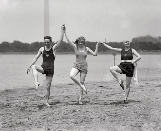 Photo showing: Hot Sand? -- Washington, D.C. 1922. Actress Kay Laurell (center) with friends at the Potomac Tidal Basin.