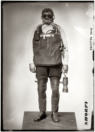 Photo showing: The Grim Rescuer -- Mine Rescuer circa 1915.