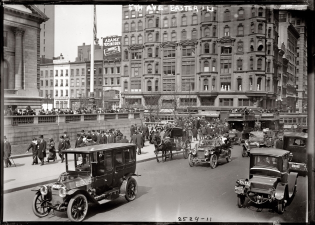 Photo showing: Fifth Avenue Easter: 1913 -- New York City.