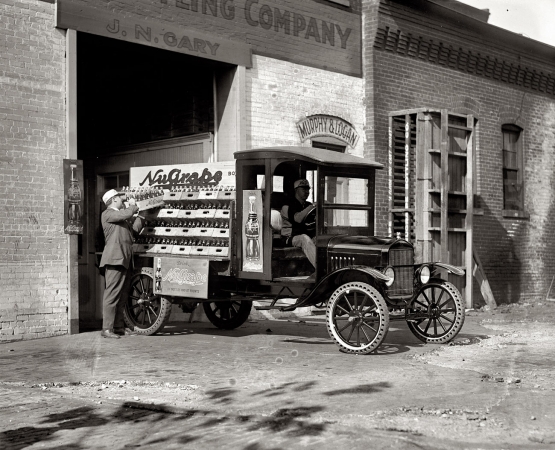 Photo showing: NuGrape Truck -- 1924. Washington, D.C. Ford Motor Co. NuGrape delivery truck.