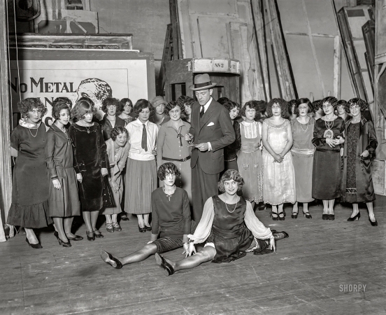 Photo showing: Split Decision -- January 23, 1925. Washington, D.C. Broadway producer Earl Carroll picking beauties to play in 1925 'Vanities' revue.