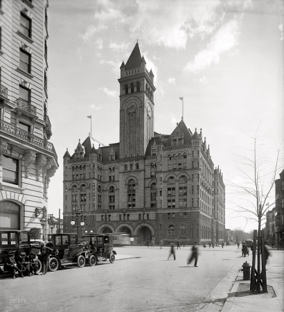 Photo showing: The Old D.C. P.O. -- The Post Office building in Washington circa 1911.