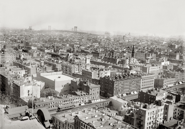 Photo showing: Old New York: 1913 -- Summer in New York. Bird's eye view of N.Y.C. from roof of Consolidated Gas Building.