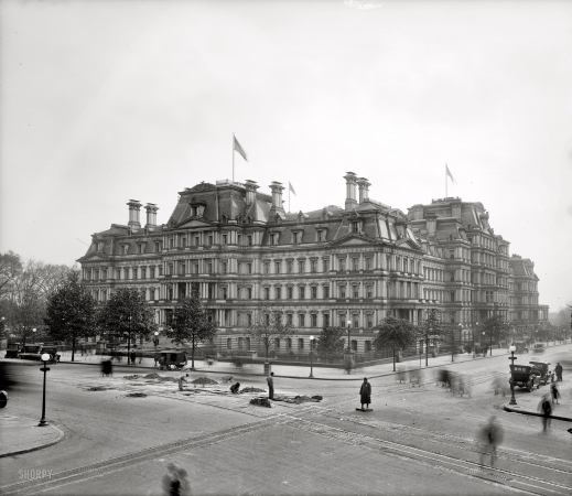 Photo showing: State, War and Navy Building -- 17th Street and Pennsylvania Avenue, Washington circa 1917.