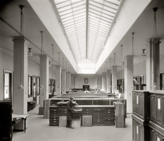 Photo showing: A Clean, Well-Lighted Workplace -- Washington, D.C., circa 1915. U.S. Geological Survey engraving room.