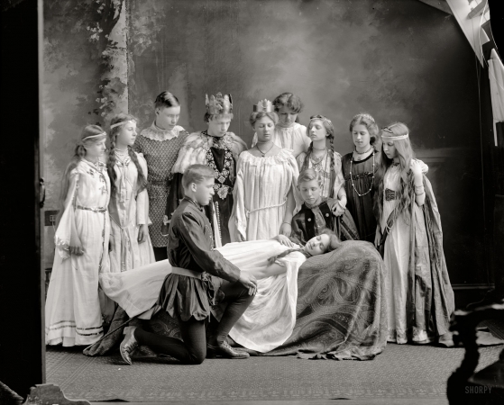 Photo showing: Sleeping Beauty -- Congress Heights Dramatic Club, Washington, D.C. circa 1910.