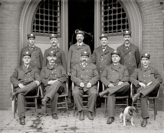 Photo showing: Firehouse Ten Plus One -- Washington, D.C., circa 1910. Engine Company No. 15.
