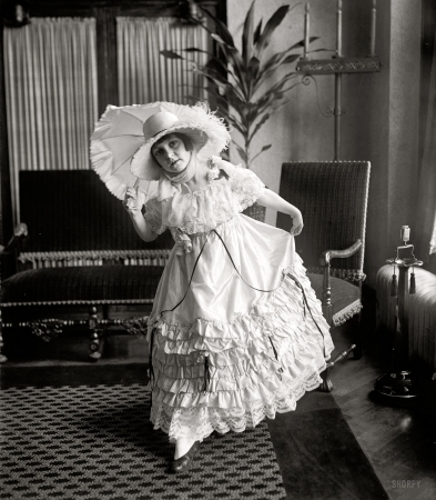 Photo showing: Margaret -- Miss Margaret Van Horn, Dec. 12, 1925.
