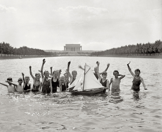 Photo showing: Lincoln Memorial Pool Boys -- Washington, D.C. July 16, 1926.