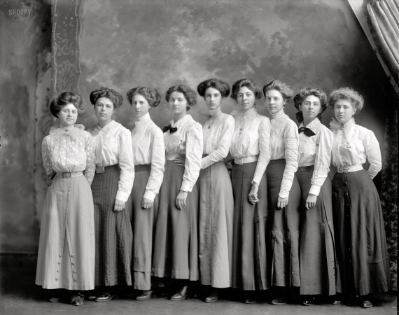 Photo showing: Central Girls -- Central High School, Washington, D.C., circa 1910.