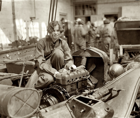 Photo showing: Grace of the Garage -- February 9, 1927. Washington, D.C. Miss Grace Wagner, Central High School.