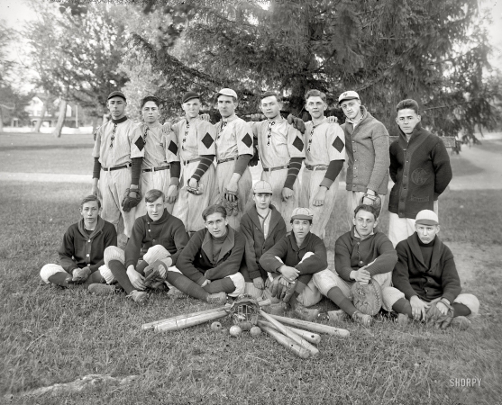 Photo showing: Charlotte Hall Sluggers -- St. Mary's County, Maryland, circa 1920. Charlotte Hall Military Academy baseball.