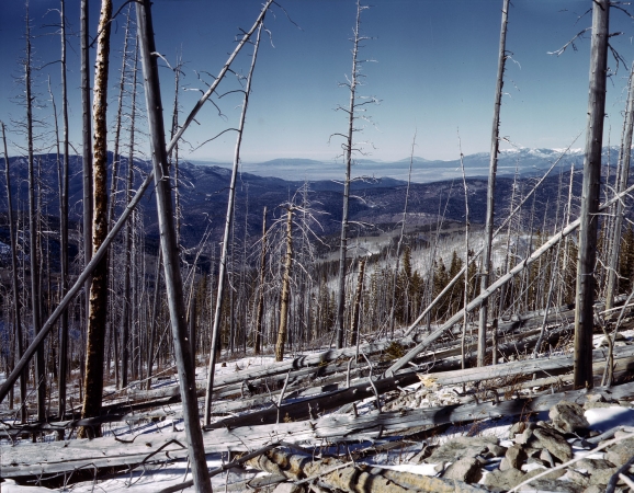 Photo showing: Sangre de Cristo -- January 1943. The Sangre de Cristo Mountains above Penasco, New Mexico, looking north into Colorado.