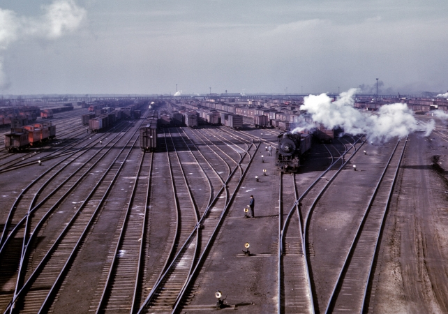 Photo showing: Proviso Yard: 1942 -- General view of the C&NW R.R. Proviso classification yard at Chicago.