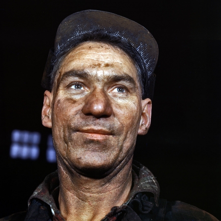 Photo showing: Railroad Man: 1942 -- Melrose Park, Illinois. Roy Nelin, a box packer in the Proviso Yard roundhouse of the Chicago & North Western R.R.