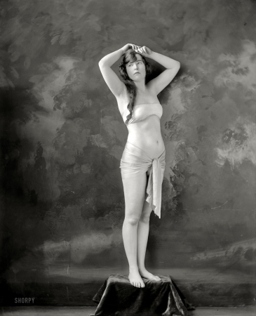 Photo showing: Queenie Ladovitch -- Washington, D.C., circa 1920.