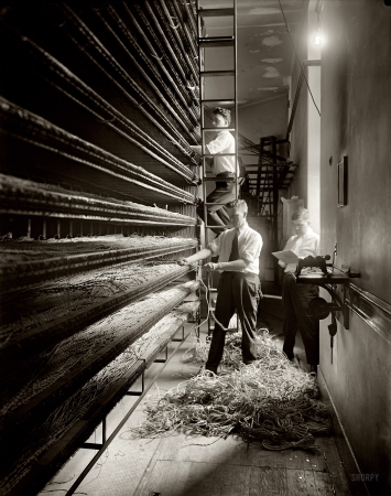Photo showing: Hard Wire Tangle -- Washington, D.C., circa 1919. Chesapeake 