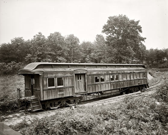 Photo showing: Ghost Coach -- Washington, D.C., or vicinity circa 1915-1930. Car exterior. Washington & Old Dominion R.R.