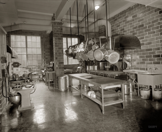 Photo showing: Heavy-Duty Kitchen -- Washington, D.C., circa 1927. In the new Y.W.C.A. building on K Street Northwest at 17th.