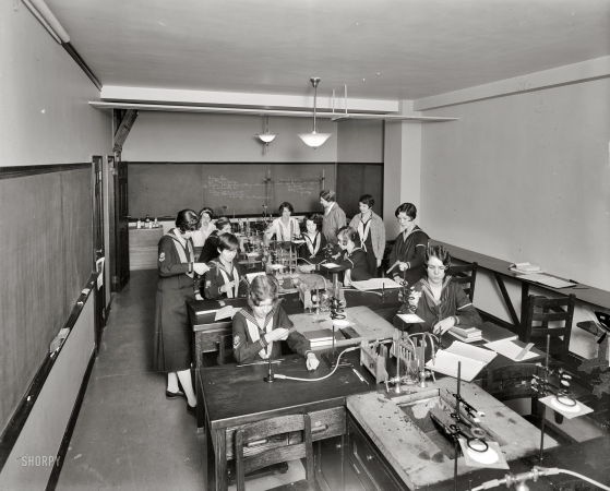 Photo showing: Close Quarters -- Mount Vernon Seminary, Washington, D.C. circa 1925.