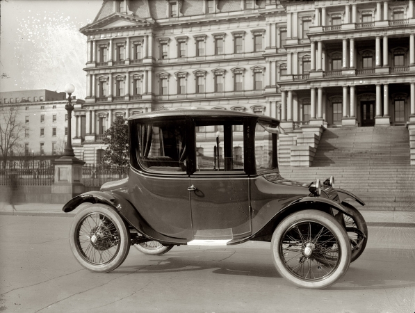 Photo showing: Green Car: 1921 -- Detroit Electric car at the State, War and Navy building in Washington.
