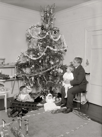 Photo showing: Christmas Story: 1921 -- James J. Davis, Secretary of Labor in the Harding, Coolidge and Hoover administrations, and children.