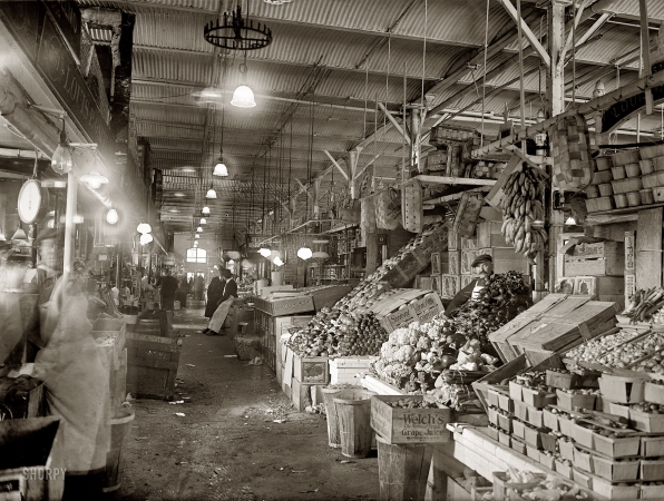Photo showing: Produce Market: 1922 -- Center Market, Washington, D.C.