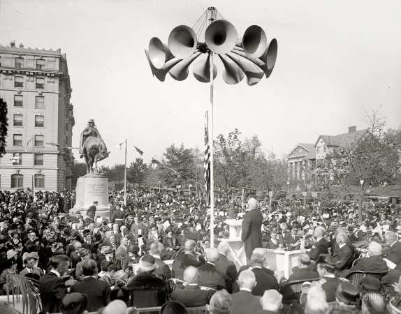 Photo showing: Dept. of Amplification -- Dedication of Francis Asbury statue, Washington, D.C., October 15, 1924.