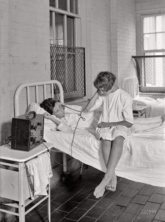 Photo showing: Hospital Hookup -- Radio at Garfield Hospital, Washington, D.C., 1924.