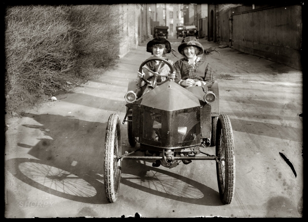 Photo showing: Gasoline Alley -- Washington, D.C., or vicinity circa 1912. Automobile. One of three photos of a curiously tiny motorcar.