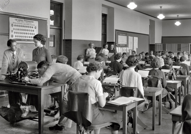 Photo showing: The Quick Brown Fox -- Silver Spring, Maryland. Typing class at Montgomery Blair High School in 1935.