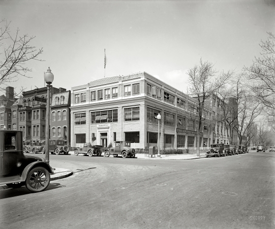 Photo showing: U.S. Daily -- Washington, D.C., circa 1928. U.S. Daily. The national newspaper of vital importance, at 22nd and M streets.